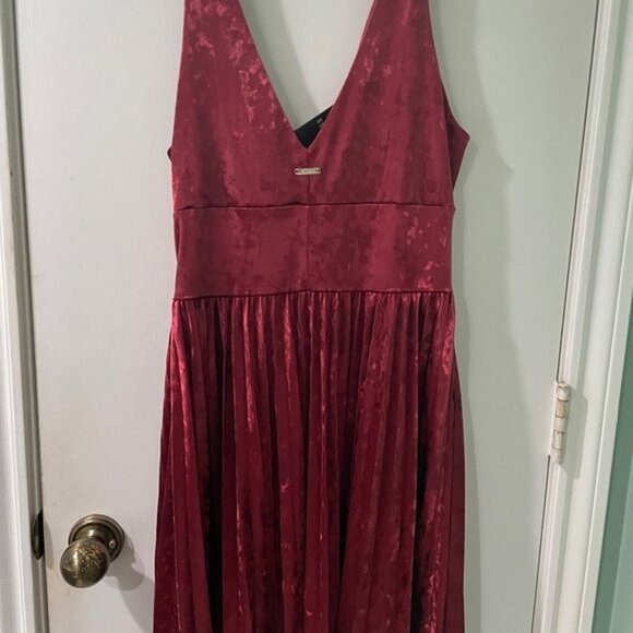 Guess velvet fit and flare sleeveless dress Burgundy S - Picture 6 of 6